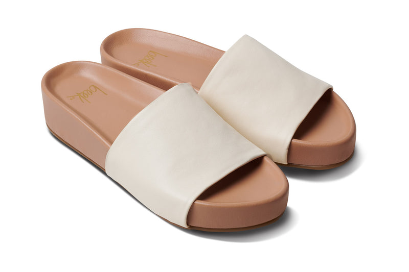 Pelican platform sandal - eggshell/beach - angle shot